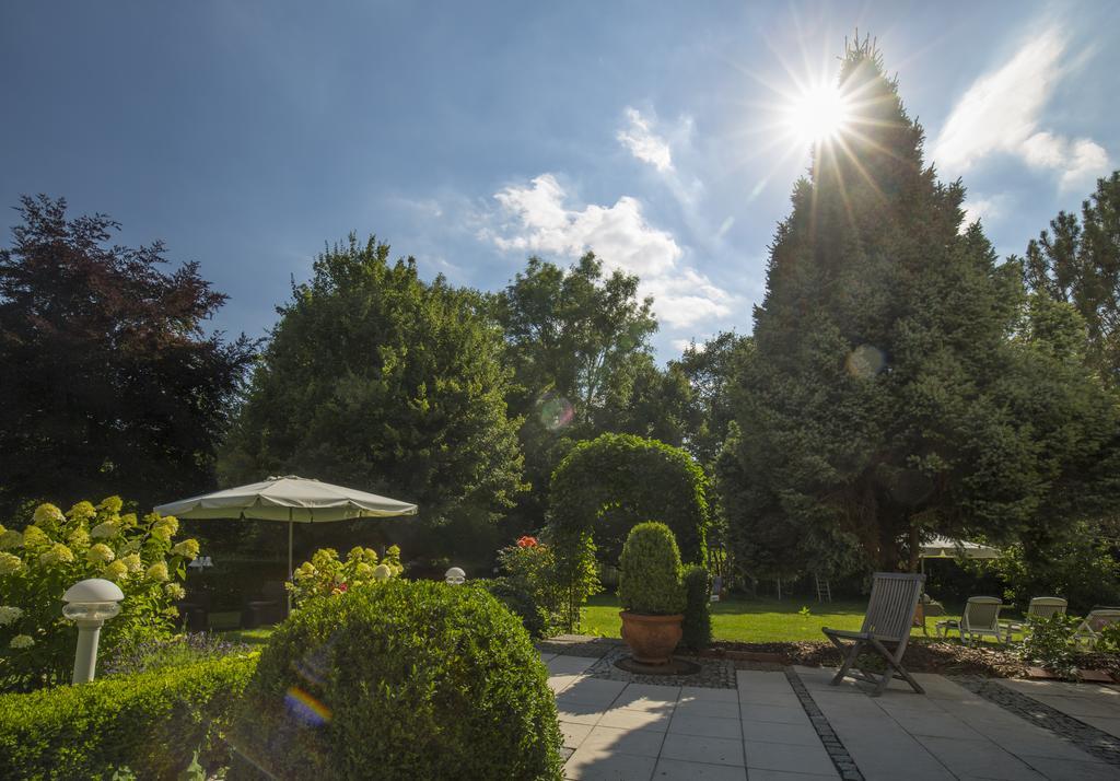 Hotel Zettler Günzburg Buitenkant foto